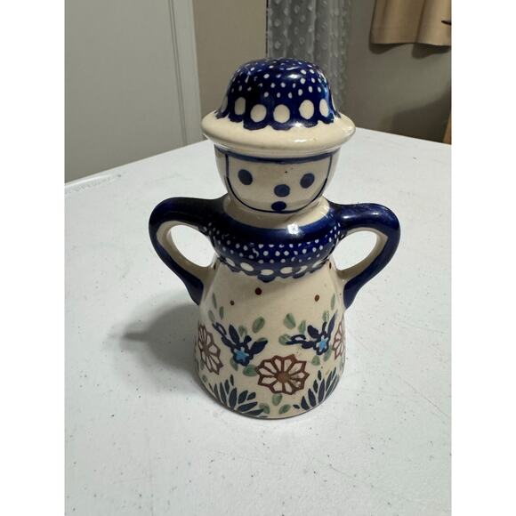 Polish Pottery BOLESLAWIEC Mrs Salt Shaker - Picture 2 of 7
